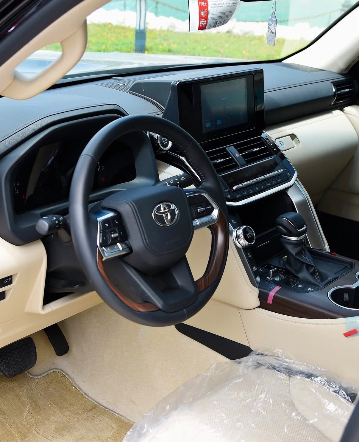 Toyota Land Cruiser (GXR) - 2